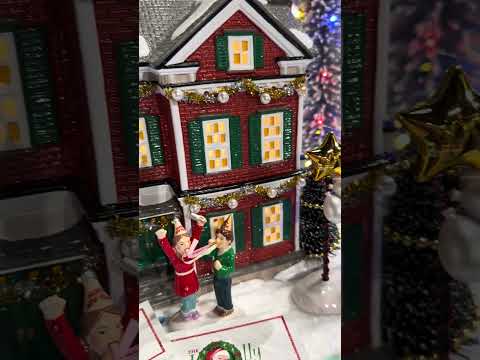 2019 Department 56 Harry Potter Village - The Jolly Christmas Shop