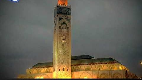 الشيخ عمر القزابري في تلاوة إبداعية تفوق الوصف من سورة المائدة على النمط الكرد