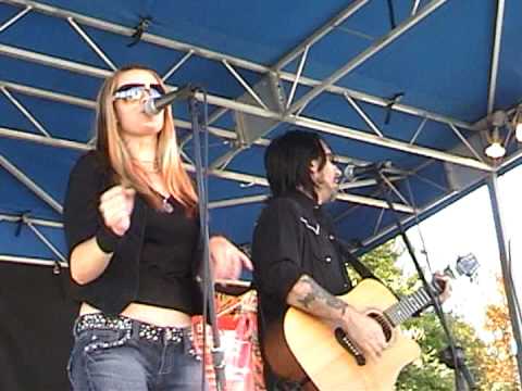 Deanna Johnston & Shawn Rorie"TrainWreck...  Live ...