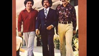 Video thumbnail of "Tommy Olivencia & Chamaco Ramirez  Un Poco Mas 1974"