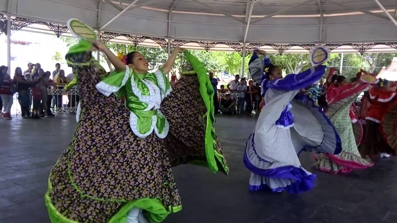 Jarabe Nayarita en Ixtapaluca - YouTube