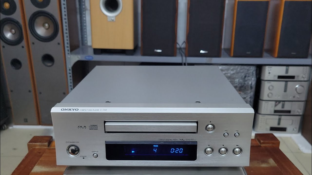 Onkyo c 733 CD player, the highest quality, medium size version of