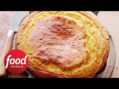 How to Make Damaris' Cast-Iron Skillet Cornbread | Food Network