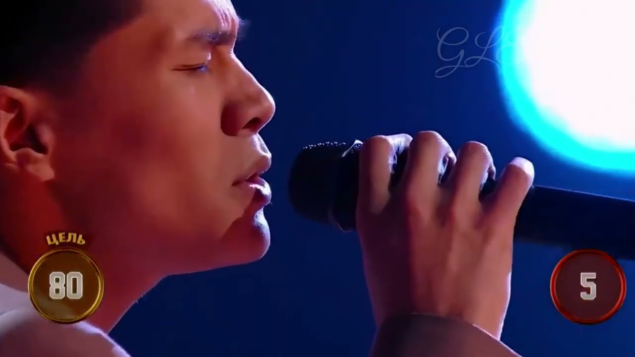 Guy sang "When we were young" grand - All Together Russia 