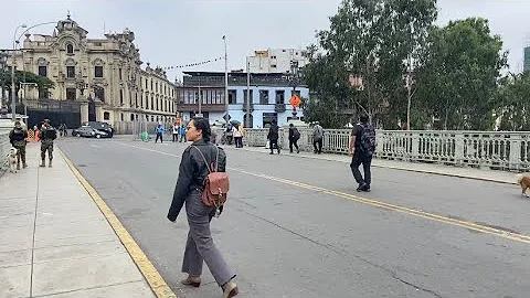Visiting attractions around the Main Square of Lima