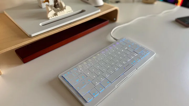 Clevetura CLVX S: A Keyboard That Replaces Your Mouse !!!