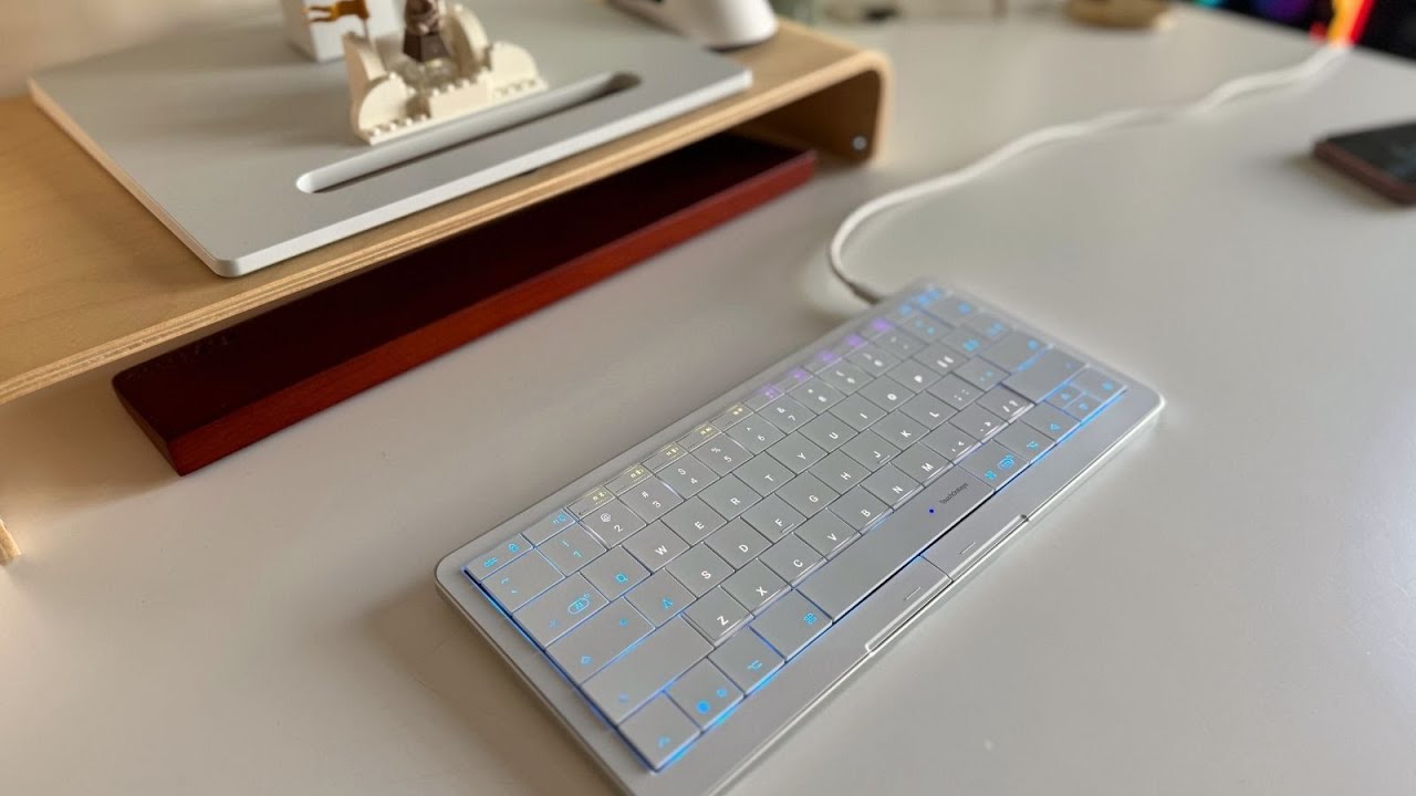 Clevetura CLVX S: A Keyboard That Replaces Your Mouse !!! - YouTube