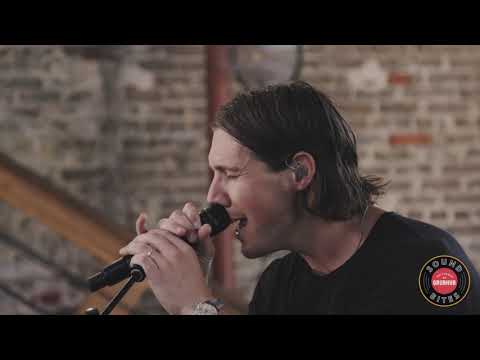 Jake Scott -  Meet My Shadow (Live Performance)