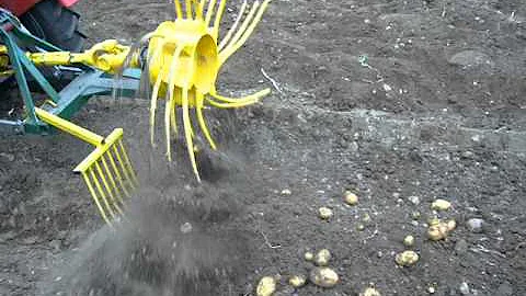 tz 4 k 14 vyoravanie zemiakov