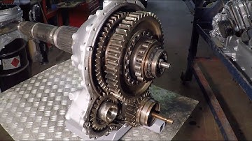 Rolls-Royce Griffon engine contra-rotating propeller reduction gearing