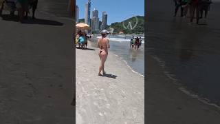 🇧🇷 Balneario Beach Feel the Ocean’s Power