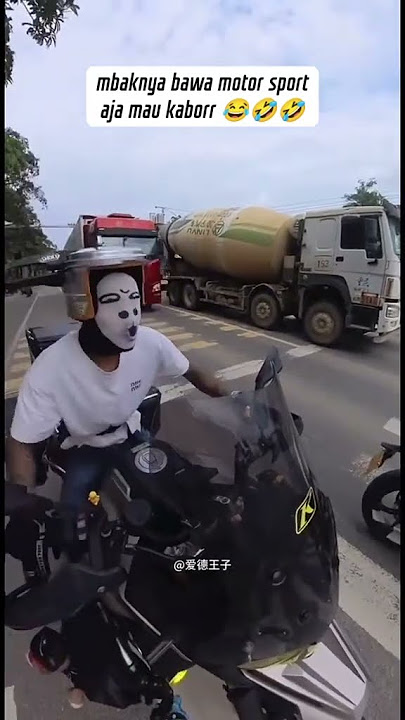 Cewek bawa motor sport sampai ga tahan tawa jadinya  #shorts