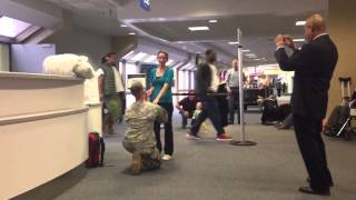 Soldier proposes at DFW