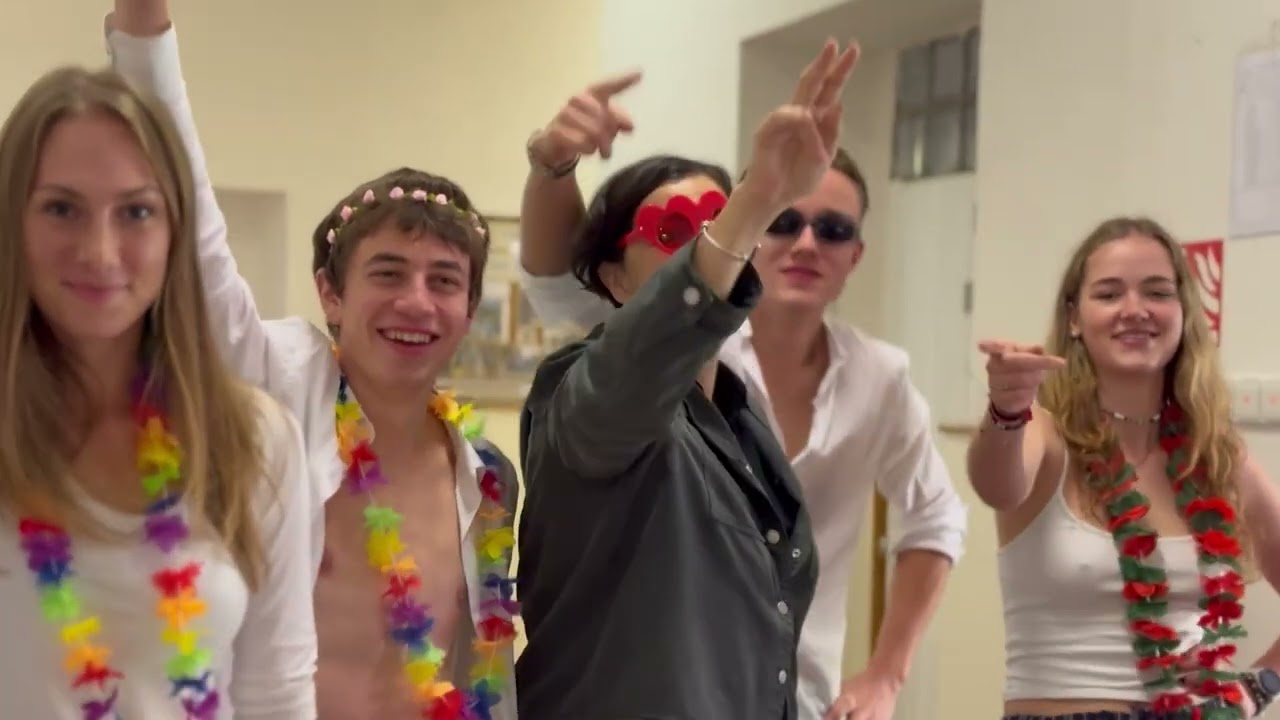 Maturitní video 4. A - MAMMA MIA! (8. 11.)