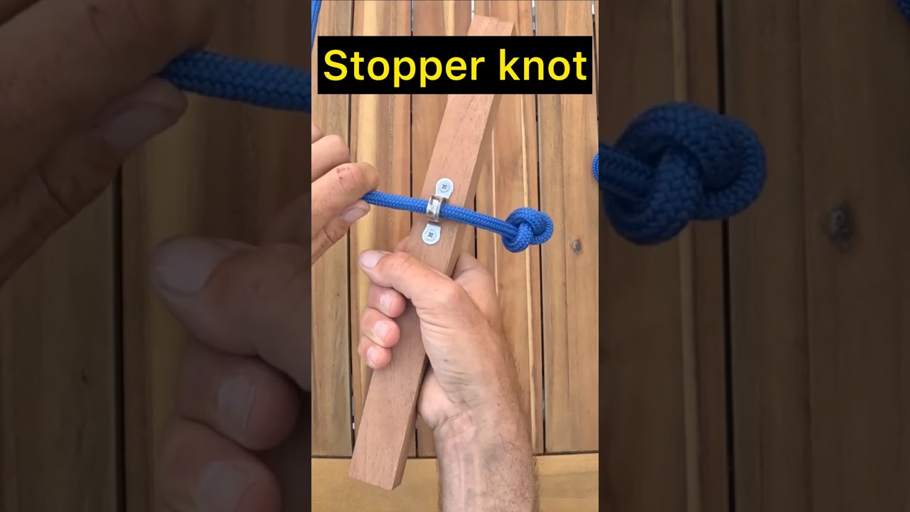 Stopper knot also Figure 8 knot