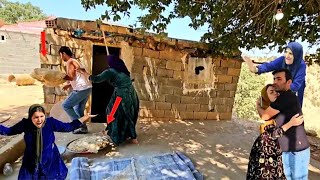 Stepmother Documentary: Hamid Brings Bread to His Stepmother from His PsychoticWife