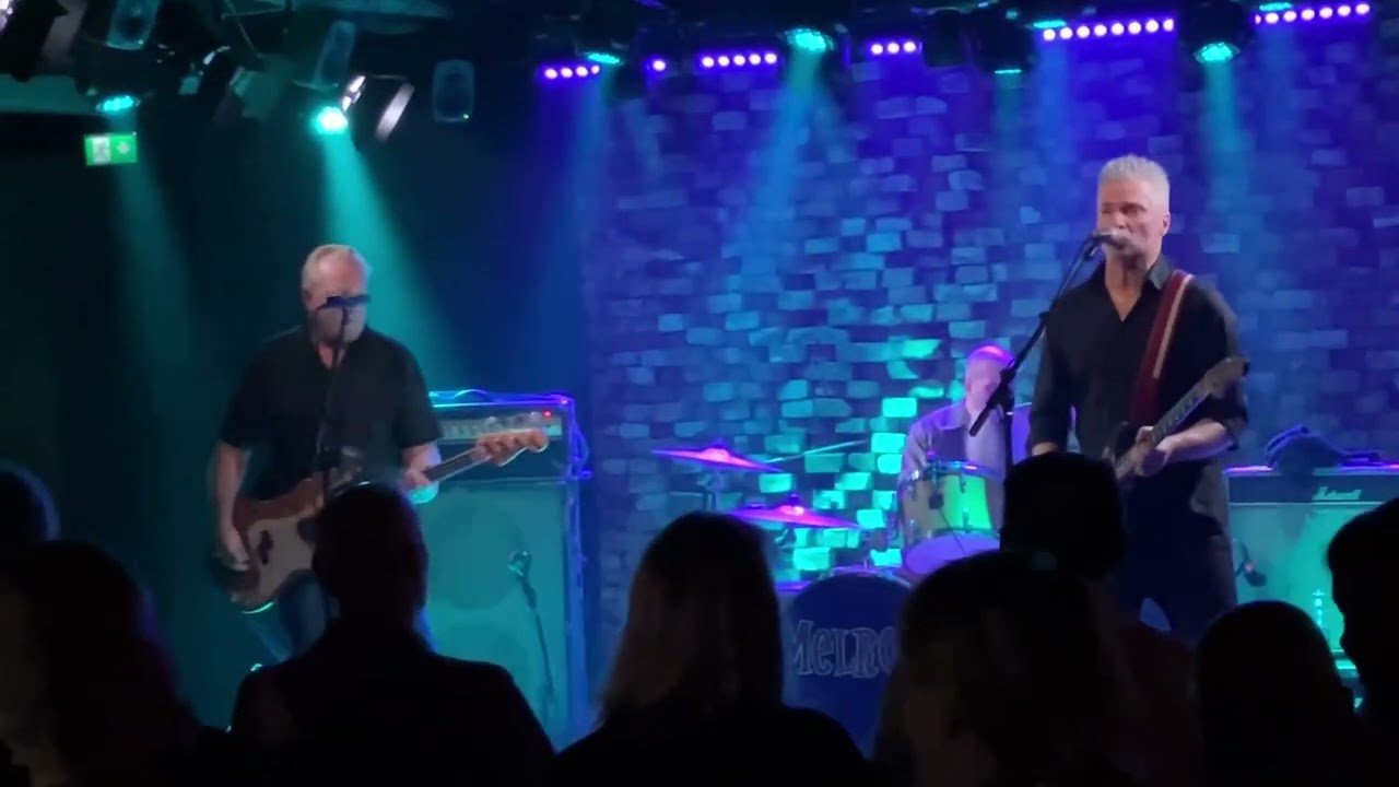 Melrose at G-Livelab Helsinki 30.9.2022 performing Rock ’n’ Roll Bands ”I’m Gonna Roll” 🎸😎💪