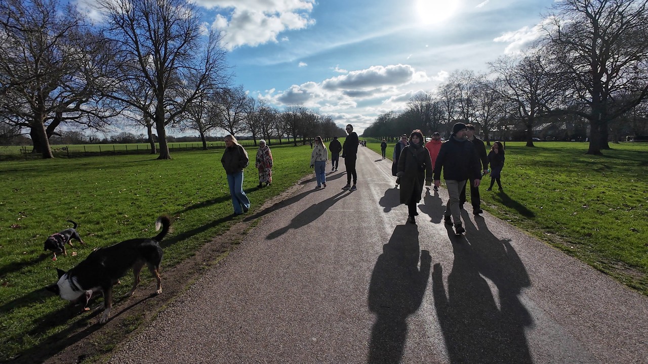 Walking The Long Walk (5.28 Miles) - Windsor – A Busy Winter Day - 14th February 2026 - 4K