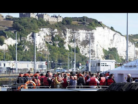 un-r-cord-de-m-s-de-1-200-migrantes-llegaron-a-inglaterra-en-un-solo
