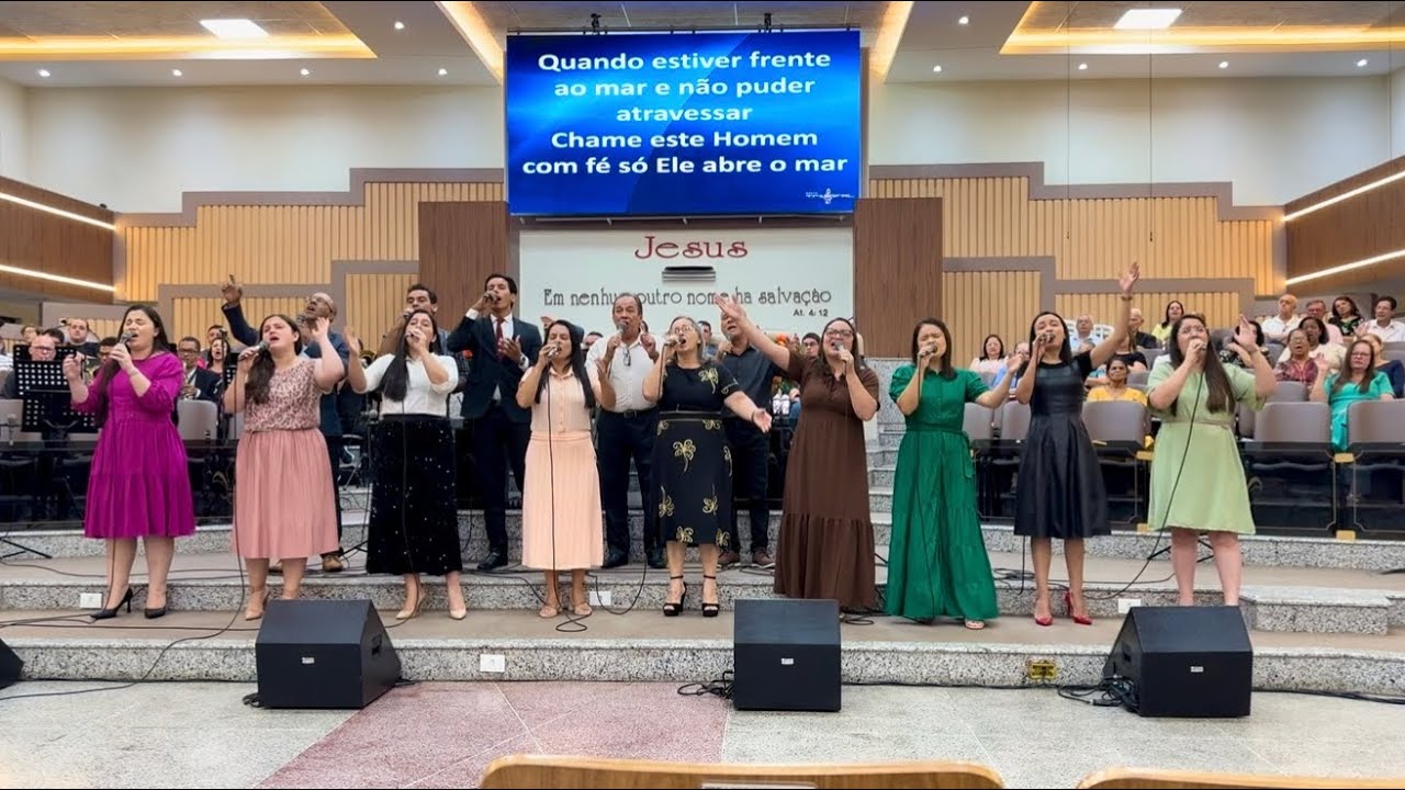 Medley Hino da Vitória & Deus dos deuses - Grupo Triunfal