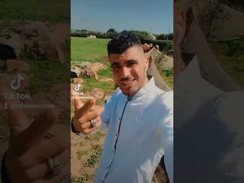 عيش مع لي بغيك او نسا لي نساك