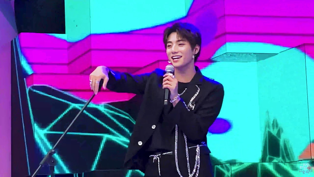 【李振宁 Li Zhenning】[FAN CAM] "Moonlight" - first EP "SHEN SHEN" | 个人首张EP主打歌 | Comeback LIVE Stage