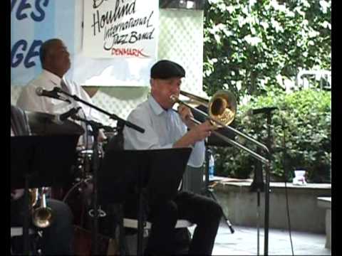 Over The Waves - Doc Houlind International Jazzband