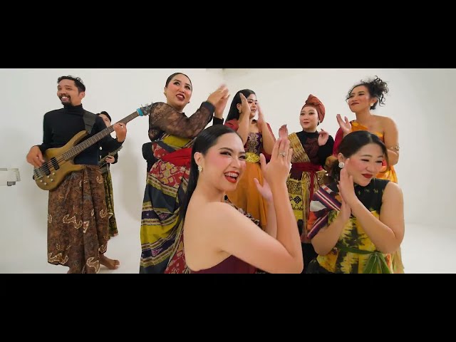 GEGE GUMILAR MUSIC | MEDLEY LAGU-LAGU NUSANTARA #indonesia #music #orchestra class=