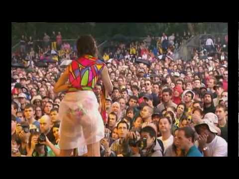 Yeah Yeah Yeahs - DOWN BOY+interview.