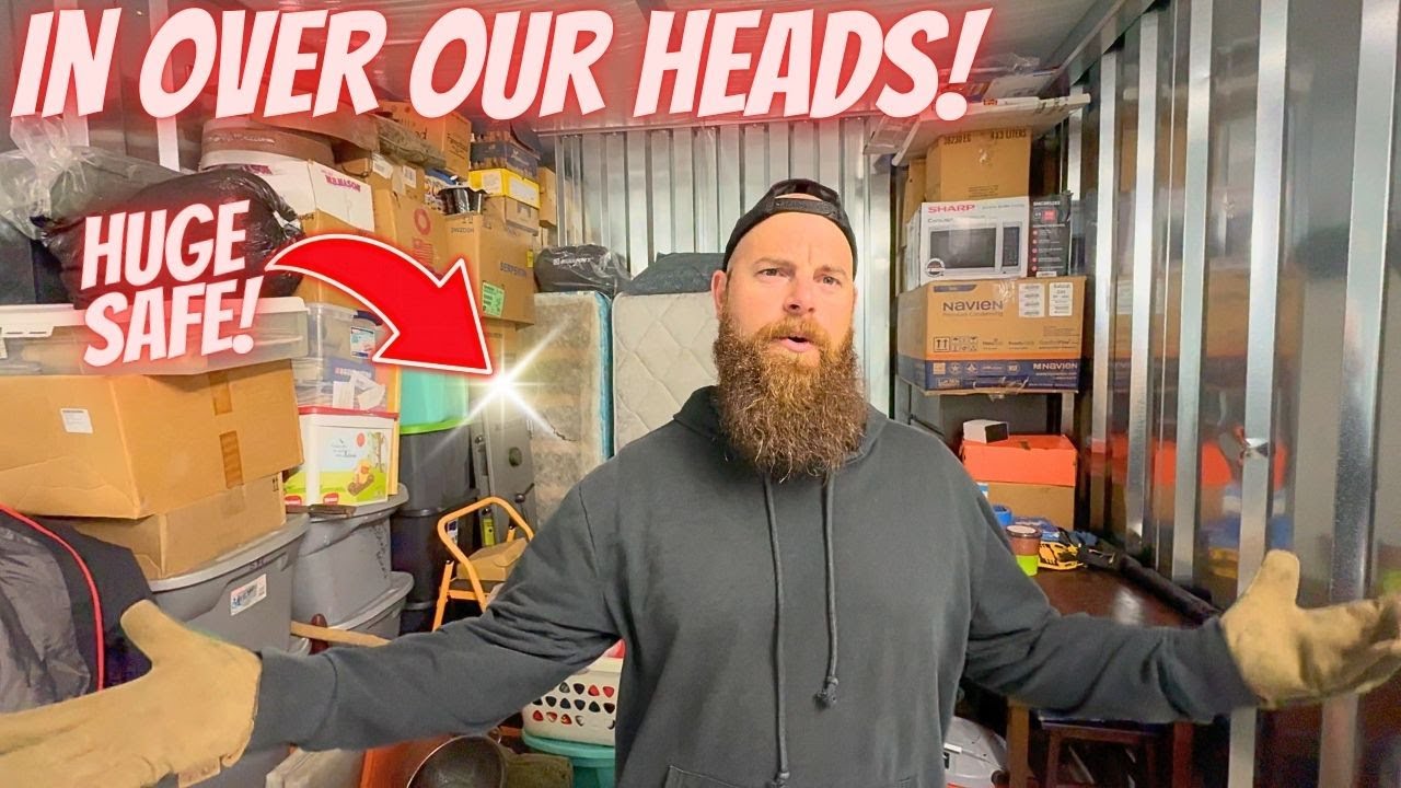 This $1100 storage unit holds some secrets! Huge Safe found in the back ...