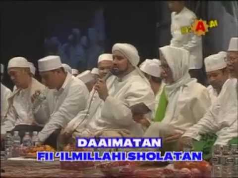 padang-bulan-(kediri-bersholawat-bersama-habib-syekh-bin-abdul-qodir-assegaf-dan-wali-kota-kediri)