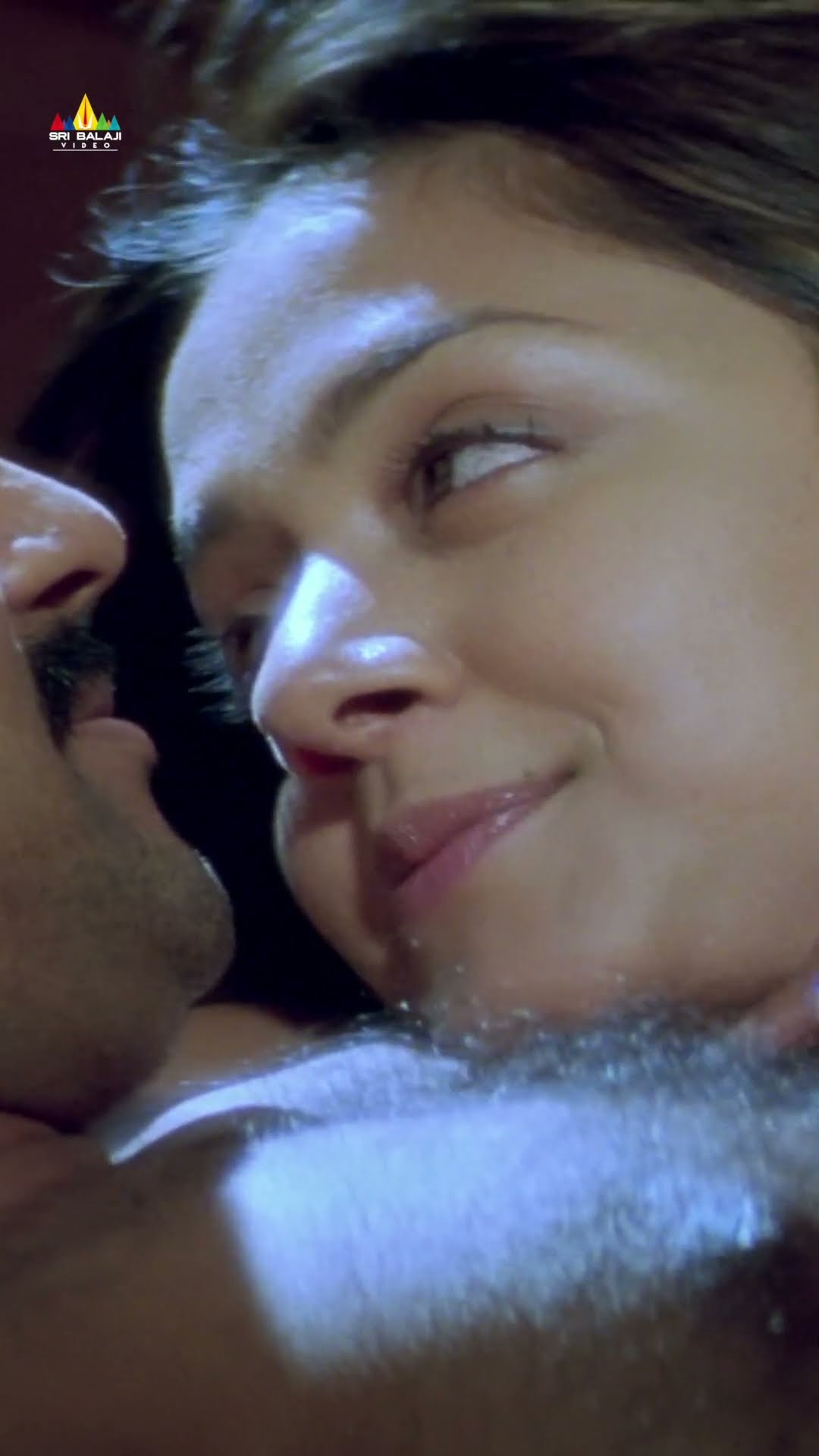 Suriya Romantic with Jyothika  | #nuvvunenuprema | #ytshorts | #youtubeshorts | #sribalajivideo