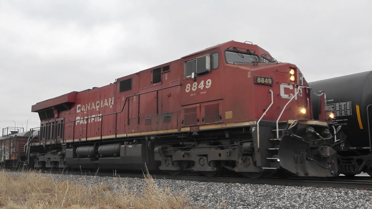 CP 7020 Meets Long Freight, Bettendorf, IA 2/6/26