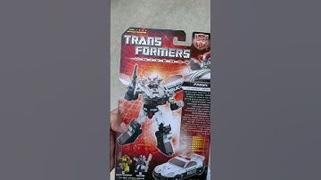 Transformers Universe Classic Series Prowl #transformers #toys