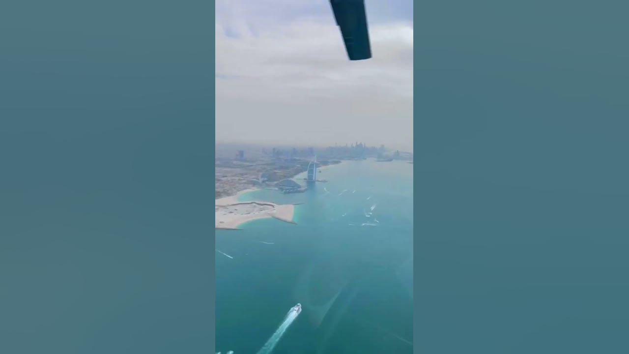 Полет на вертолете над Дубаем