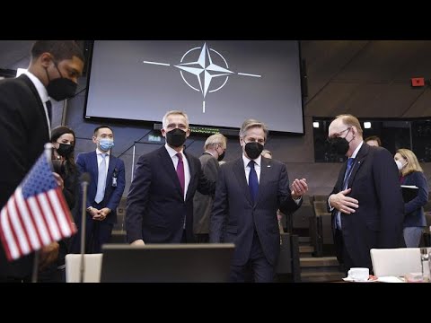 В НАТО решили не закрывать небо над Украиной