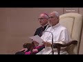 El papa León fue sometido con éxito a una operación pulmonar