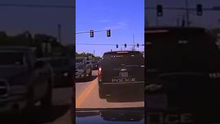 Hyundai going 150 mph on the wrong side of the highway from cops #policechase #hyundai