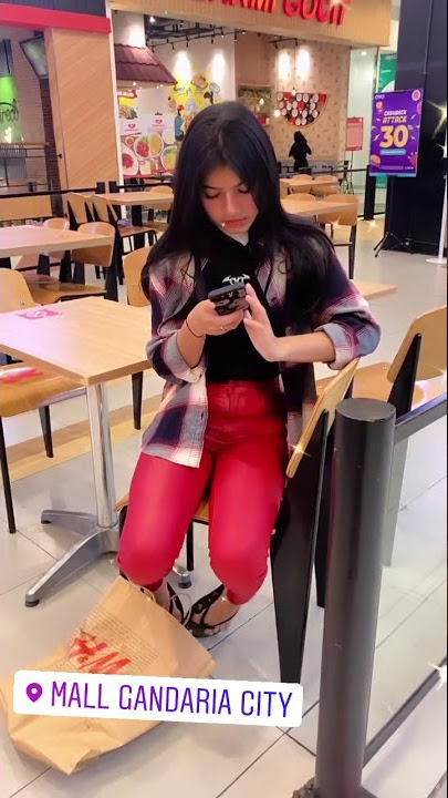 Ratu Sofya Dari Jendela SMP SCTV Award 2021