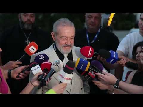 Gigi Becali l-a ofertat pe Ianis Hagi la nunta Kirei: „Uşa e deschisă. Doar bați şi intri”