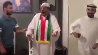 والله موجود ورب الكعبه موجود انا موجود