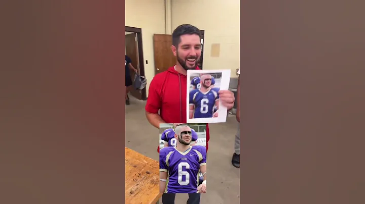 Ask teachers to sign their old photos❤❤❤  #funnytiktok #funnyprank #sofunny #foryoupage #fyp