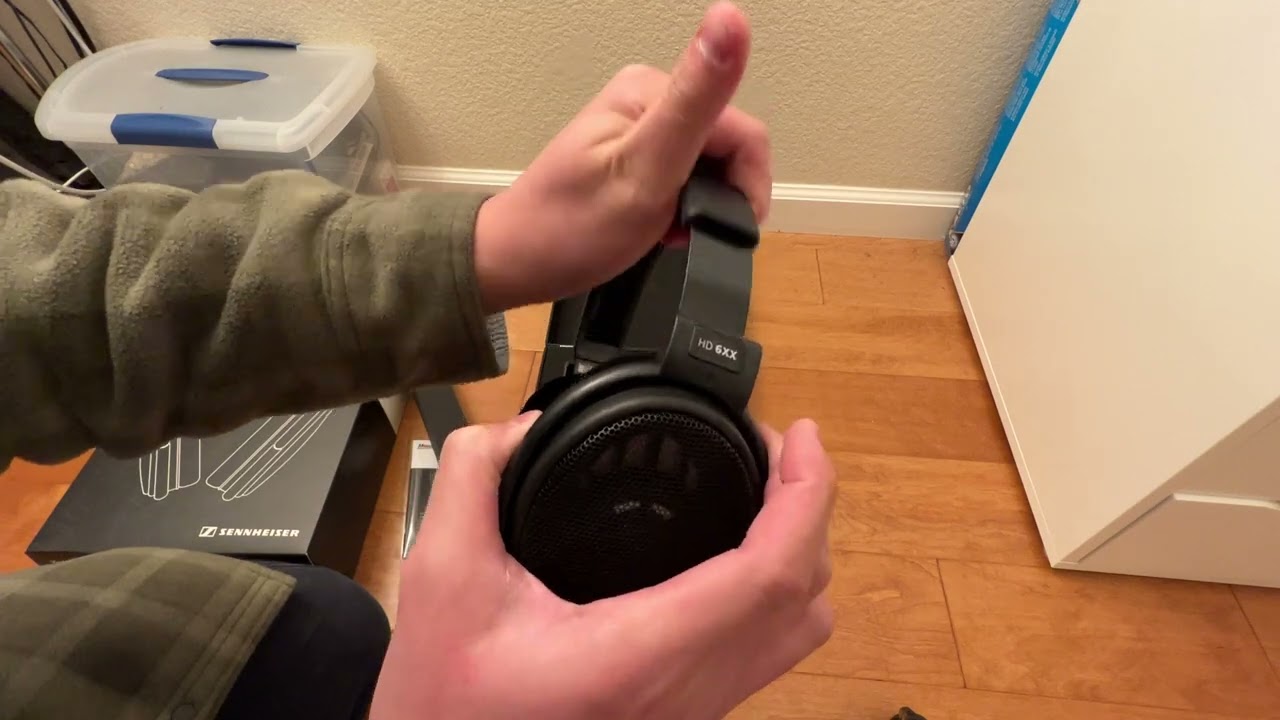 Sennheiser HD 6XX Unboxing - YouTube