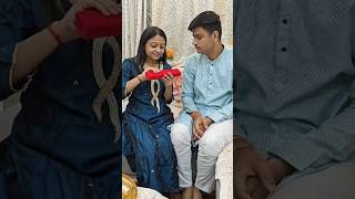 bhai dooj ka asia gift kisne nhi diya #viralvideo #minivlog #bhaidooj #trendingshorts #roshniojha