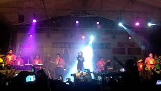 Download lagu TIGA Bahasa dalam lagu Sayang VIA VALLEN OM SERA Live Purbalingga