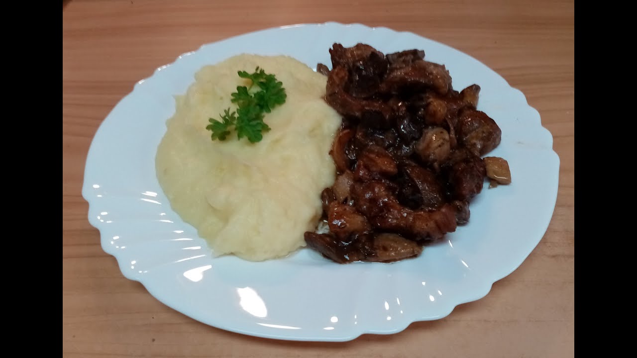 Vepřové na houbách v remosce, bramborová kaše