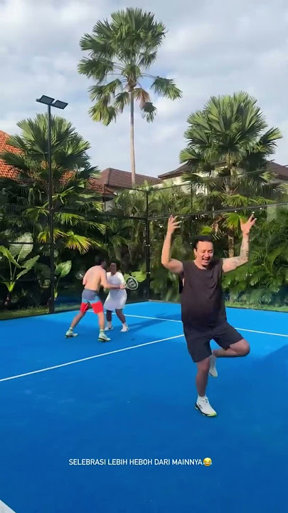 LUCUNYA SELEBRASI VINCENT ROMPIES MAIN PADEL #vincent #desta #enzystoria #hestipurwadinata #shorts