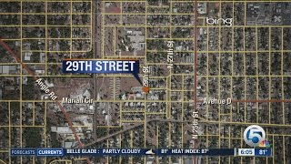 2 displaced by overnight Fort Pierce fire