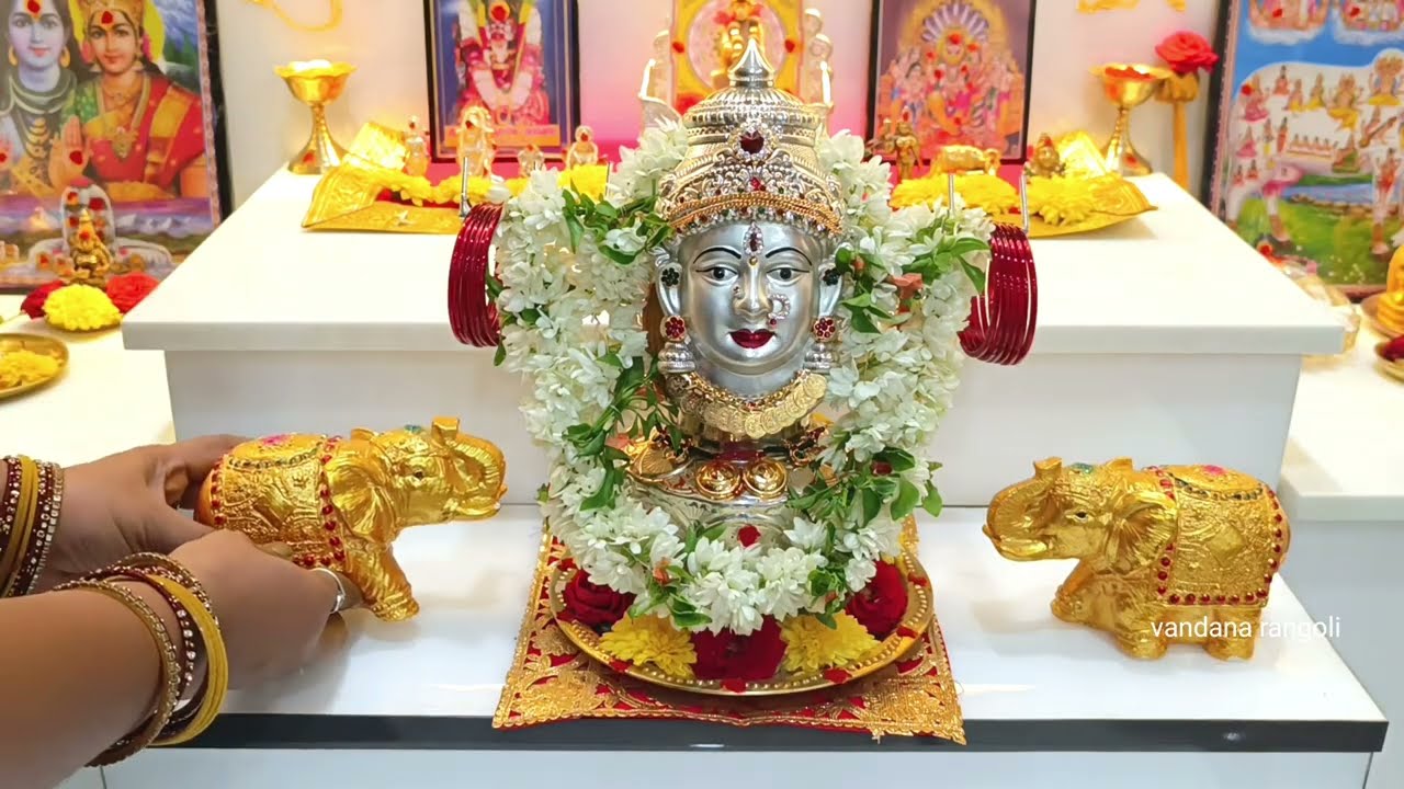 Simple Varalakshmivratam kalasam Decorations | Kalasam alankarana| Sravanamasam muggulu| Friday puja