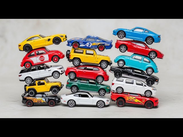 Box Full Of Green Cars - Låda Fullt Av Gröna - YouTube